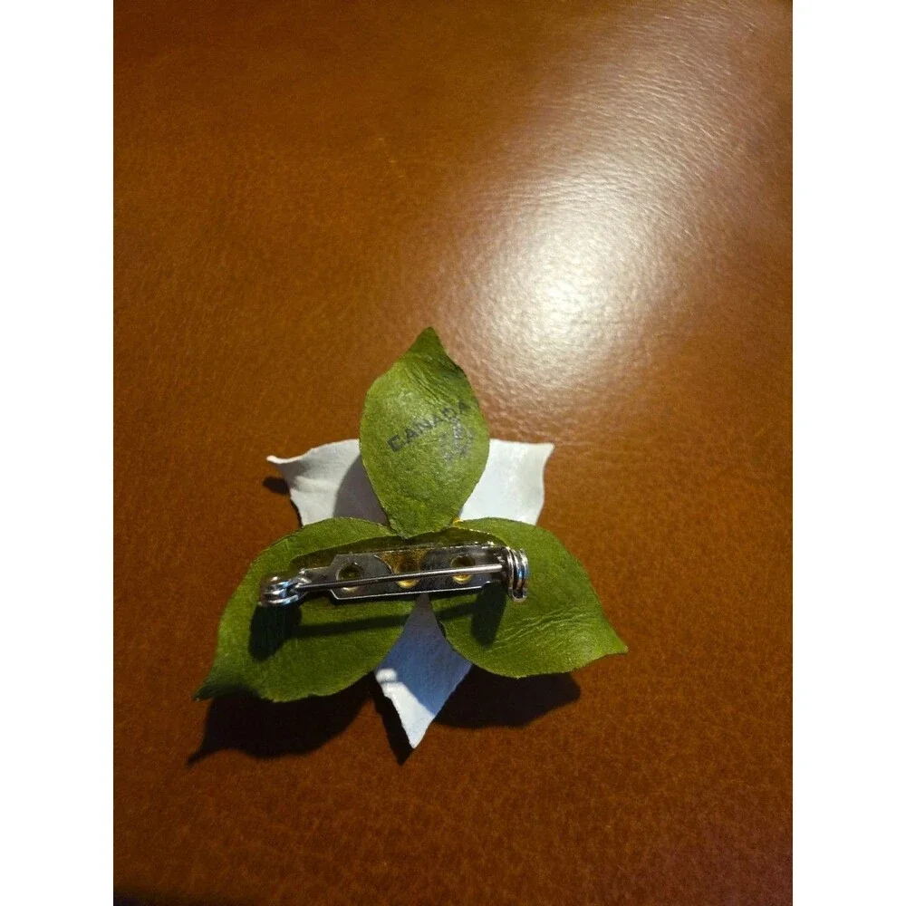 Trillium Lily Brooch made of leather